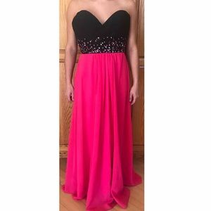 Prom dress-strapless-black top-pink bottom-sequenced and gemmed Size 4